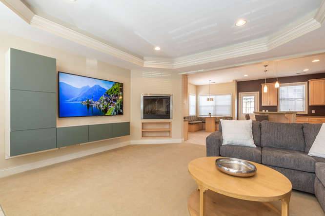 1739-N-Washington-Street-Unit-small-003-007-Living-Room-666x444-72dpi