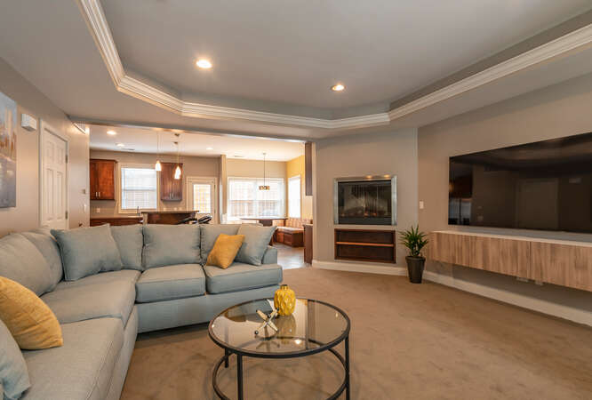 1751 N Washington Street-small-004-027-Living Room-666x450-72dpi