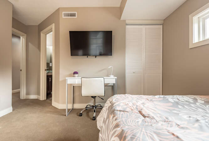 1751 N Washington Street-small-026-009-Bedroom 4 En Suite-666x450-72dpi
