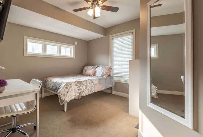 1751 N Washington Street-small-027-012-Bedroom 4 En Suite-666x450-72dpi
